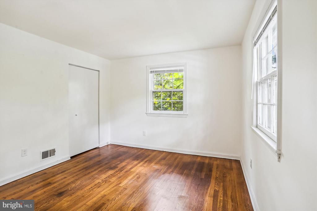 803 BURDETTE ROAD