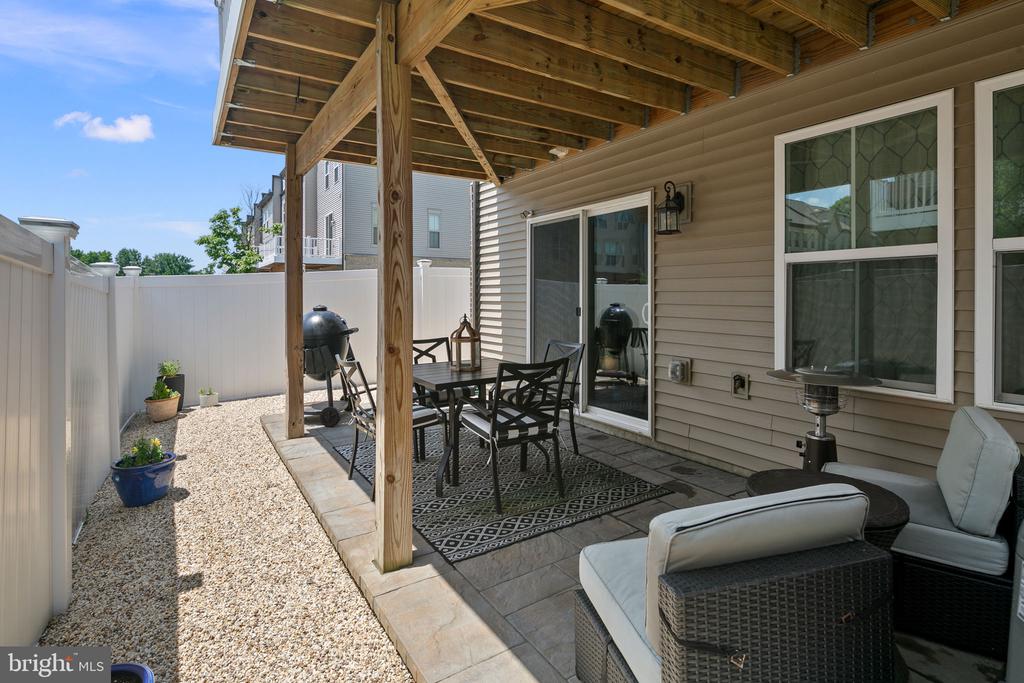 162 Capital Ct