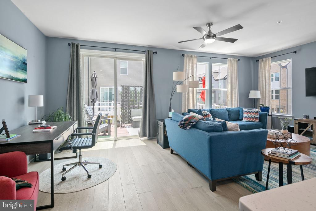 162 Capital Ct