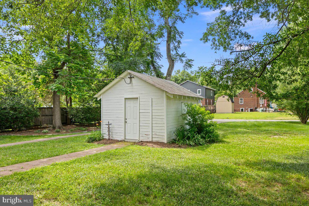 4805 CALVERT ROAD