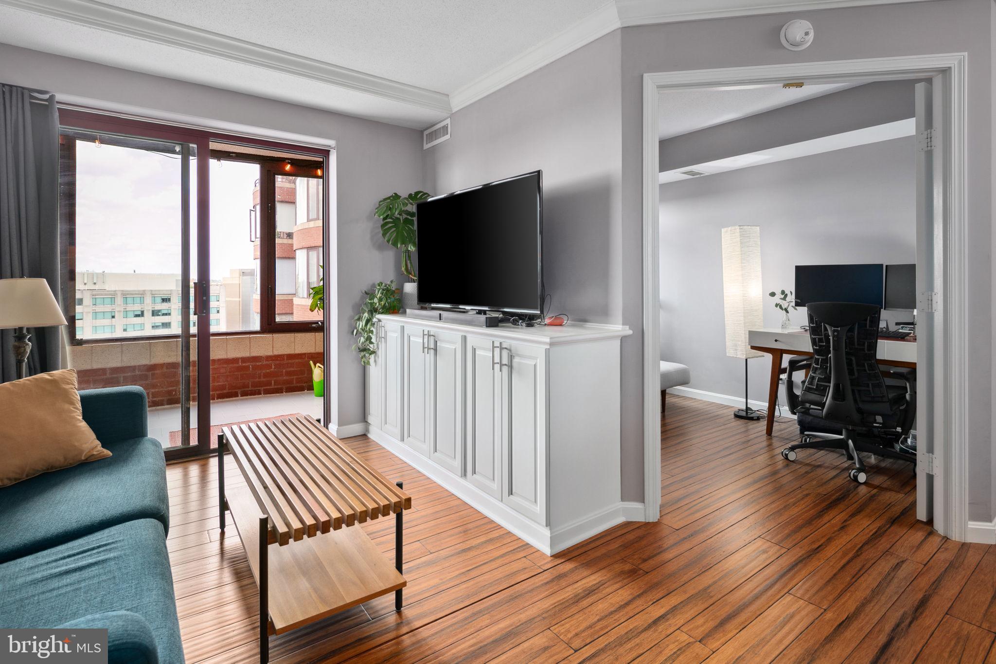 2400 Clarendon Blvd #816