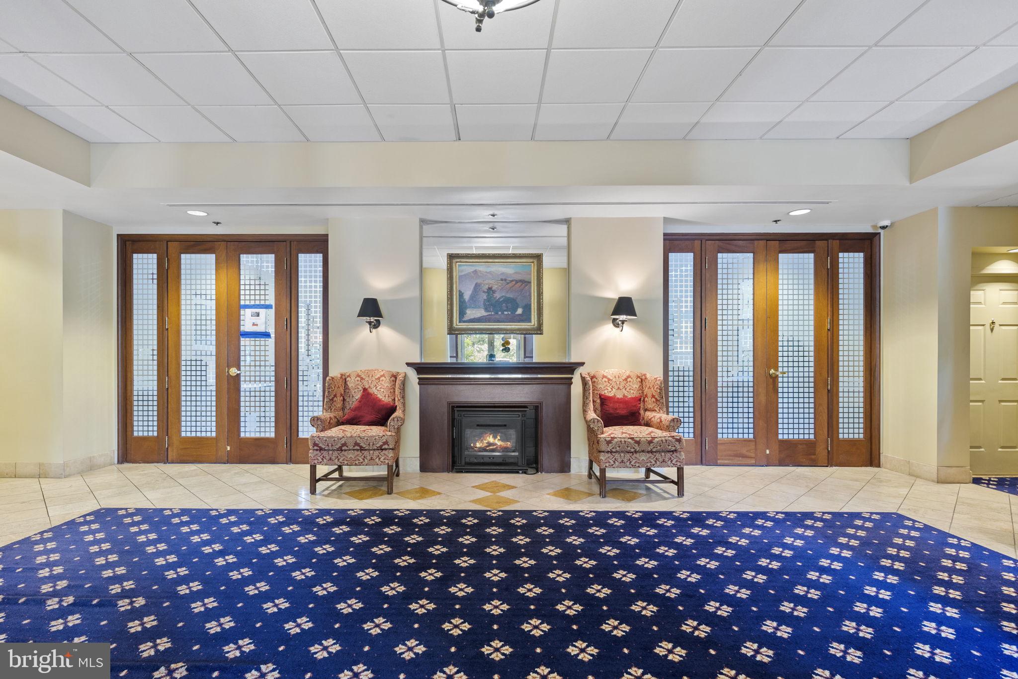 2400 Clarendon Blvd #816