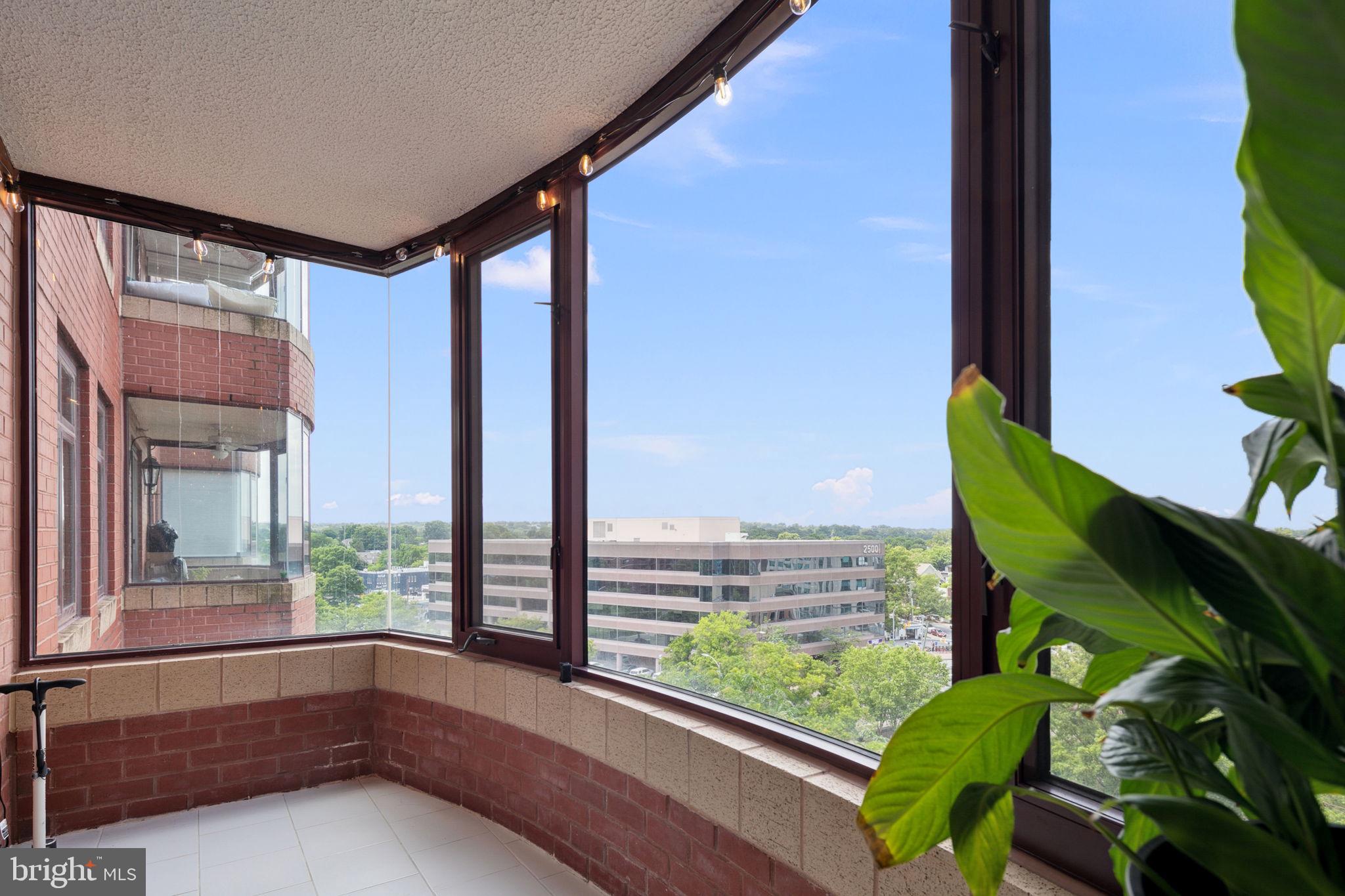 2400 Clarendon Blvd #816