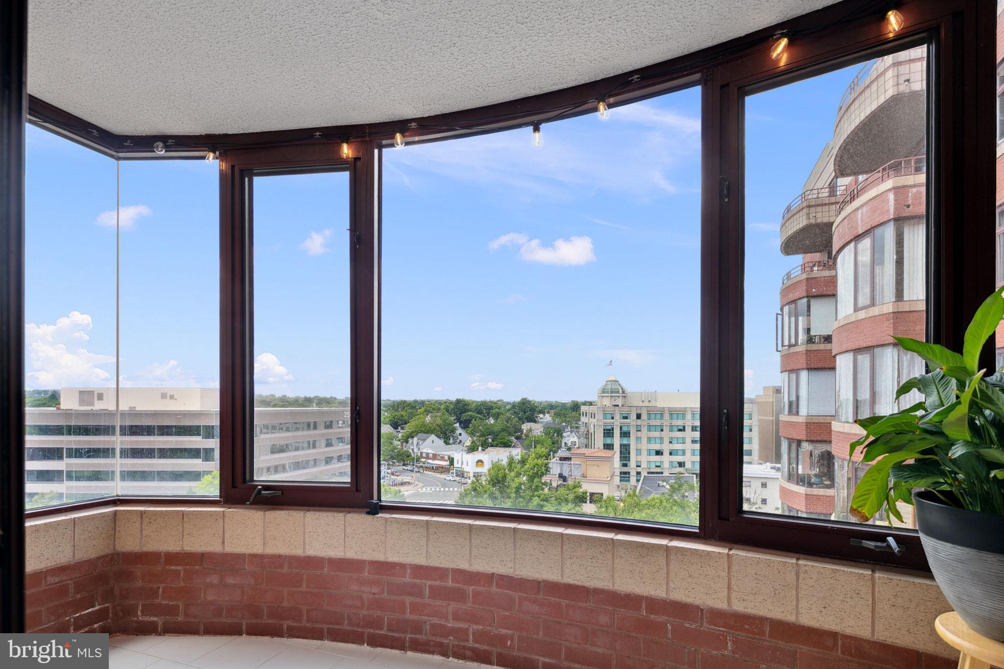 2400 Clarendon Blvd #816