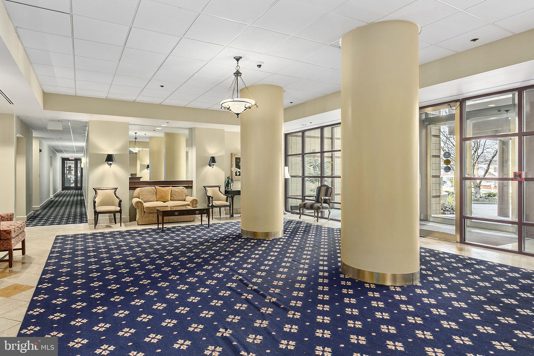 2400 Clarendon Blvd #816