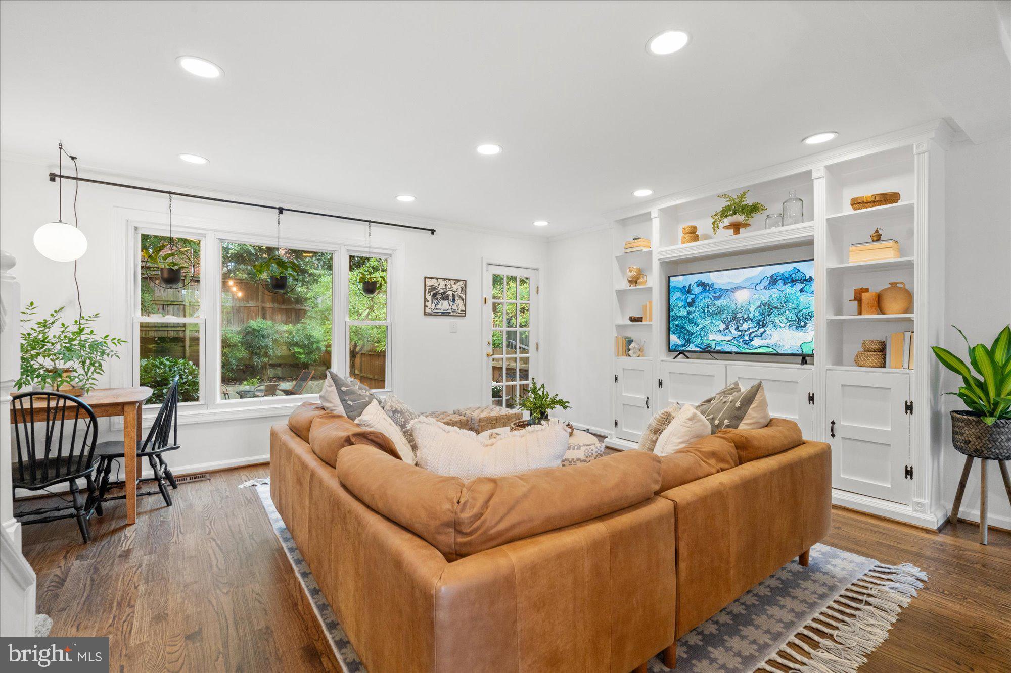 230 Burgess Ave