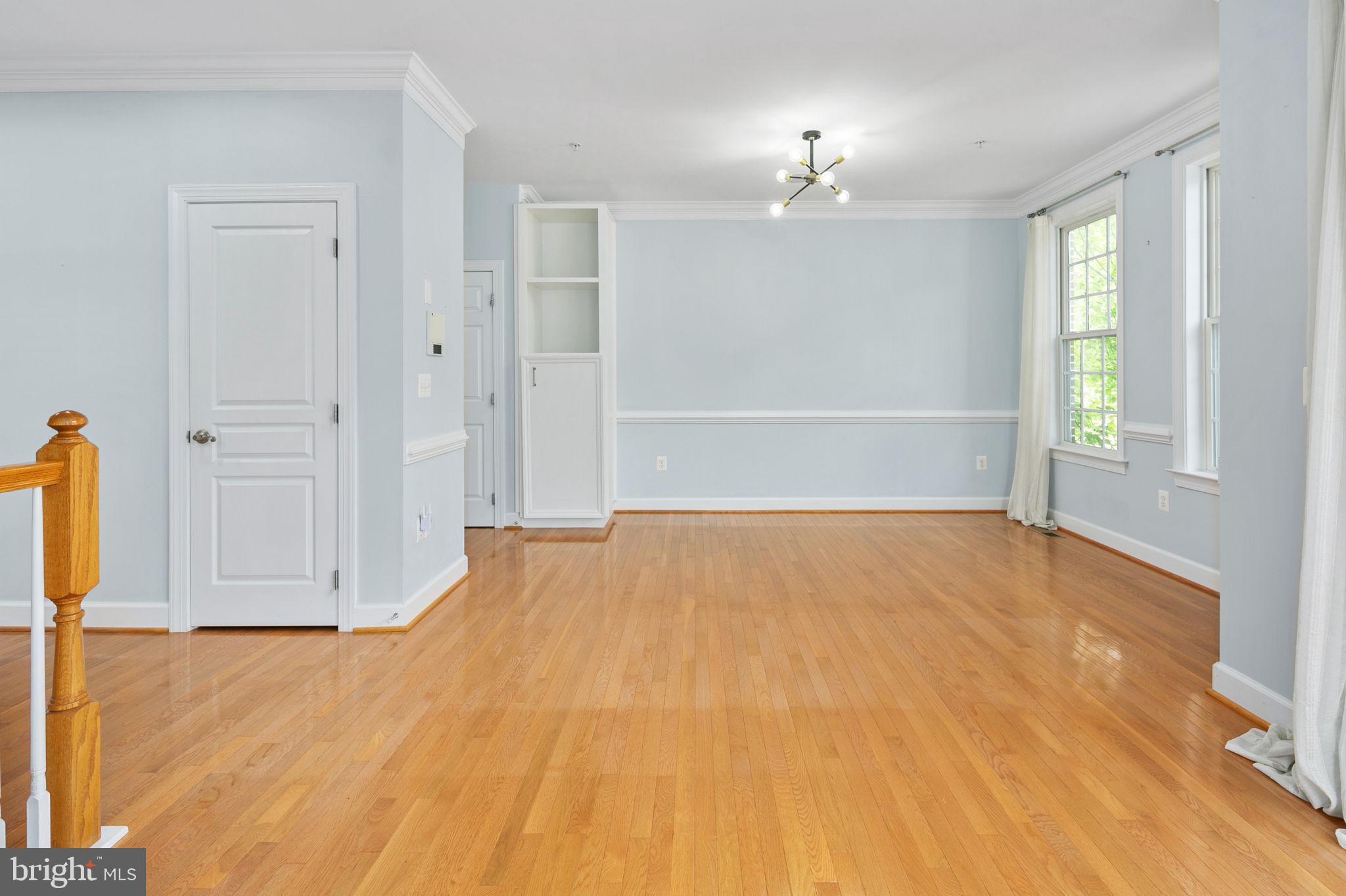 513 TRIADELPHIA WAY