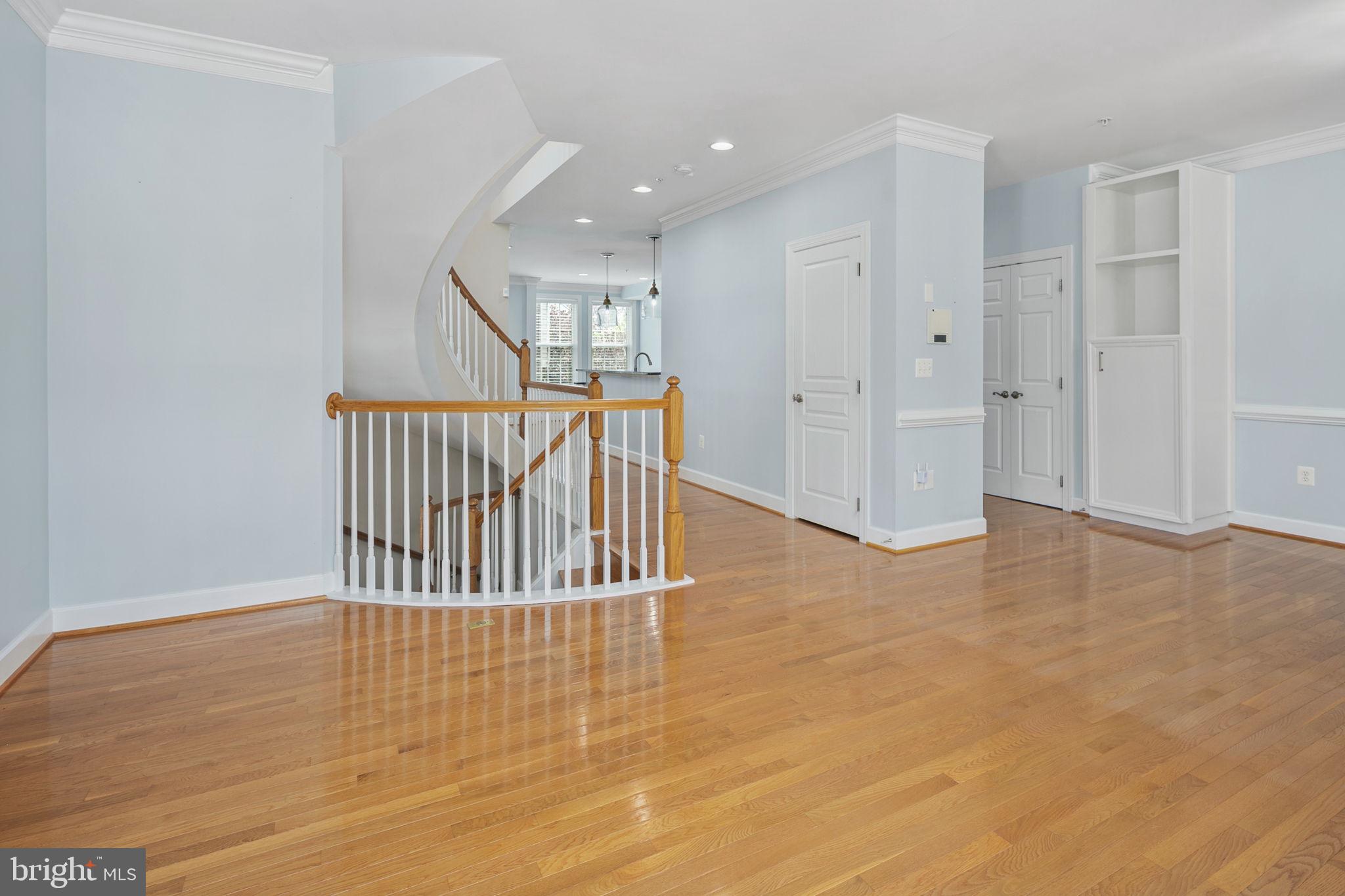 513 TRIADELPHIA WAY