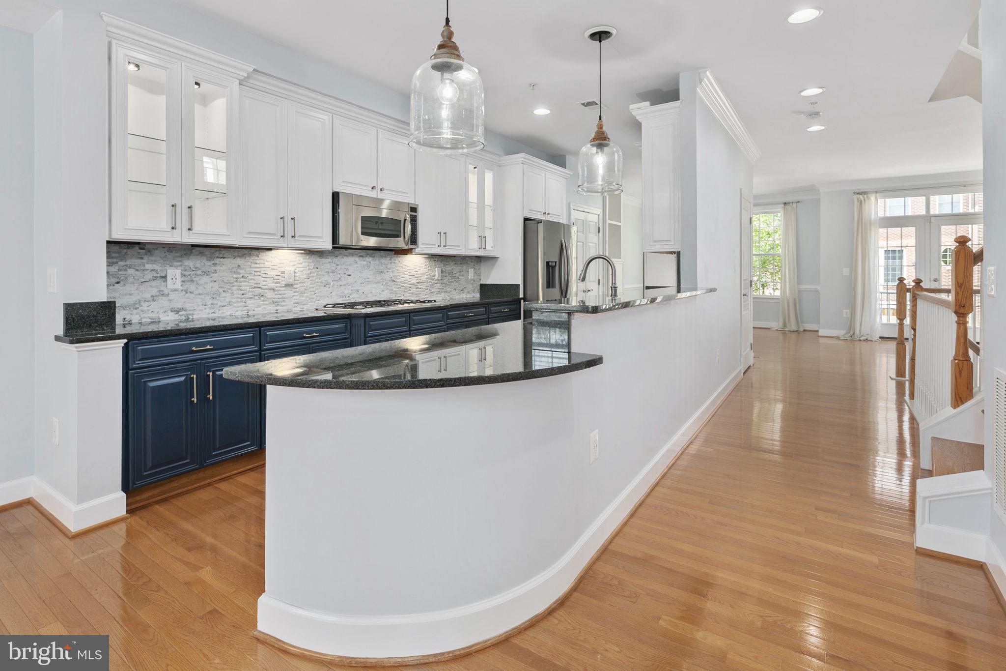 513 TRIADELPHIA WAY