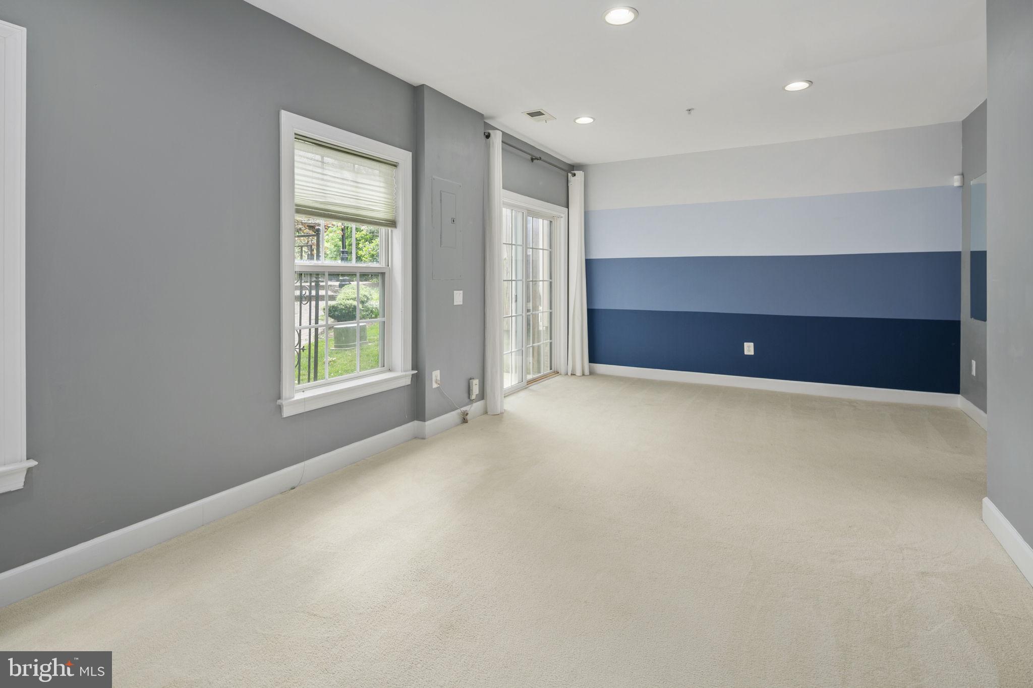 513 TRIADELPHIA WAY