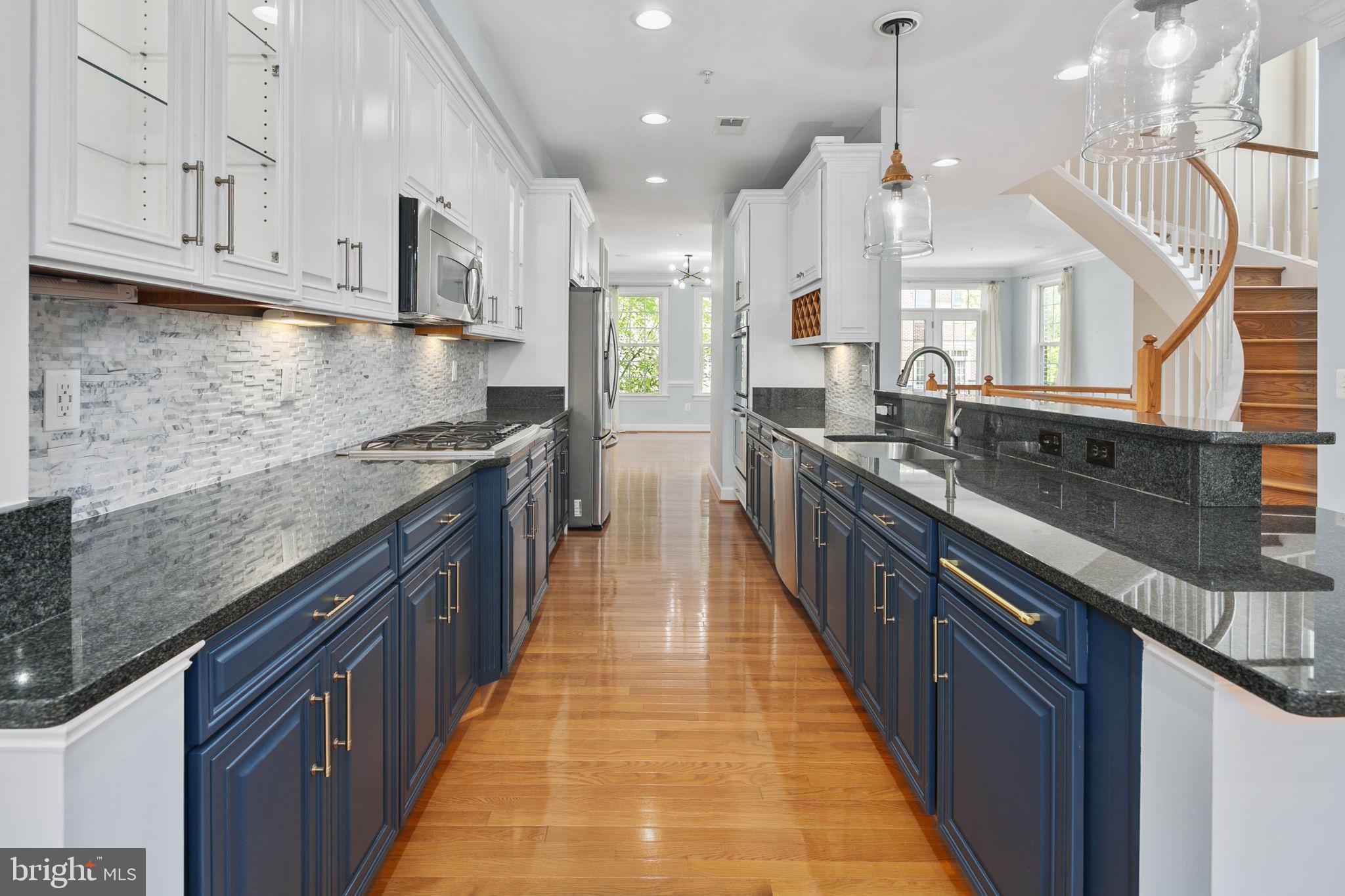 513 TRIADELPHIA WAY