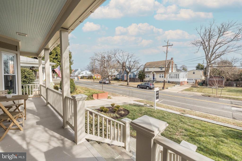 202 Russell Rd