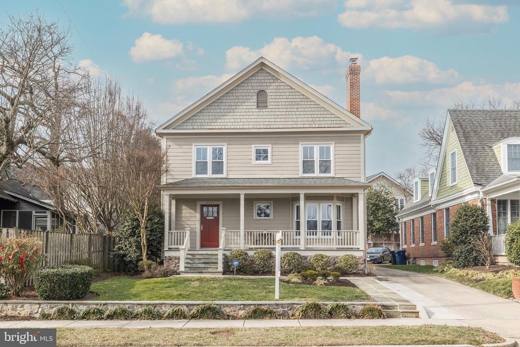 202 Russell Rd