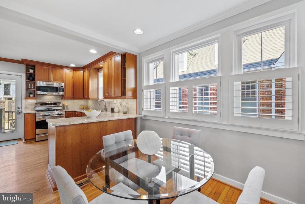 202 Russell Rd