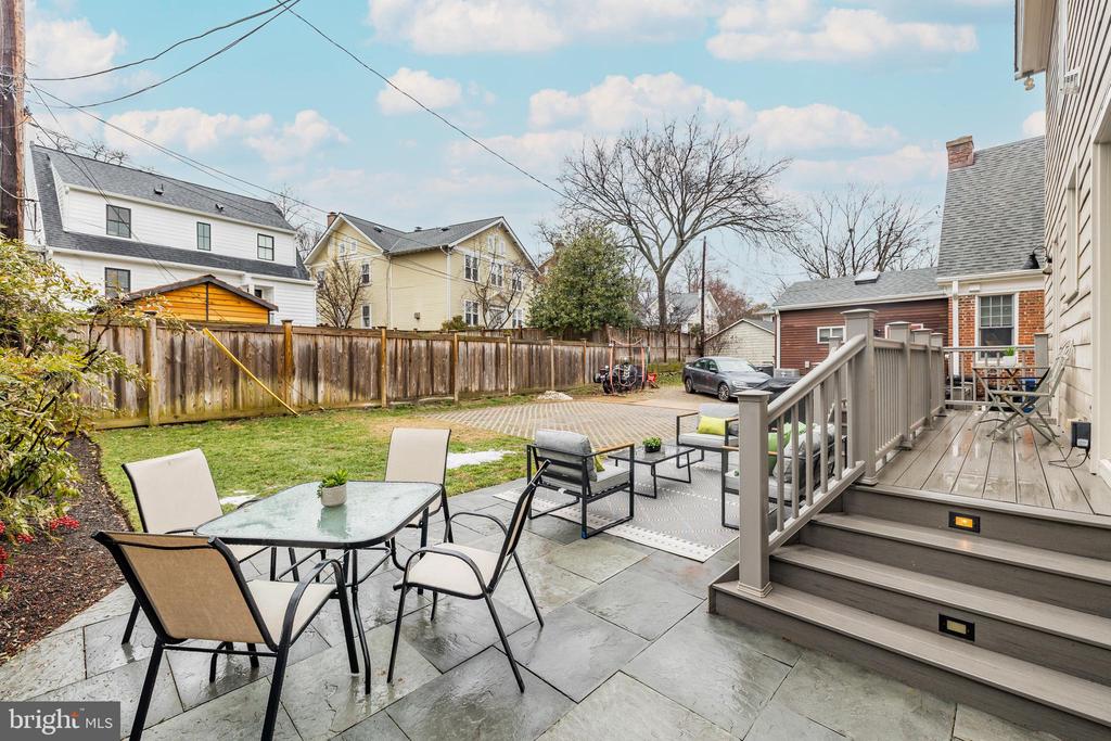 202 Russell Rd