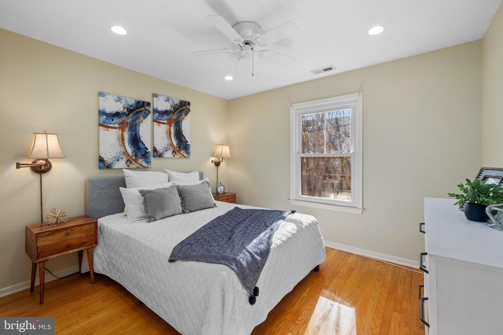 202 Russell Rd