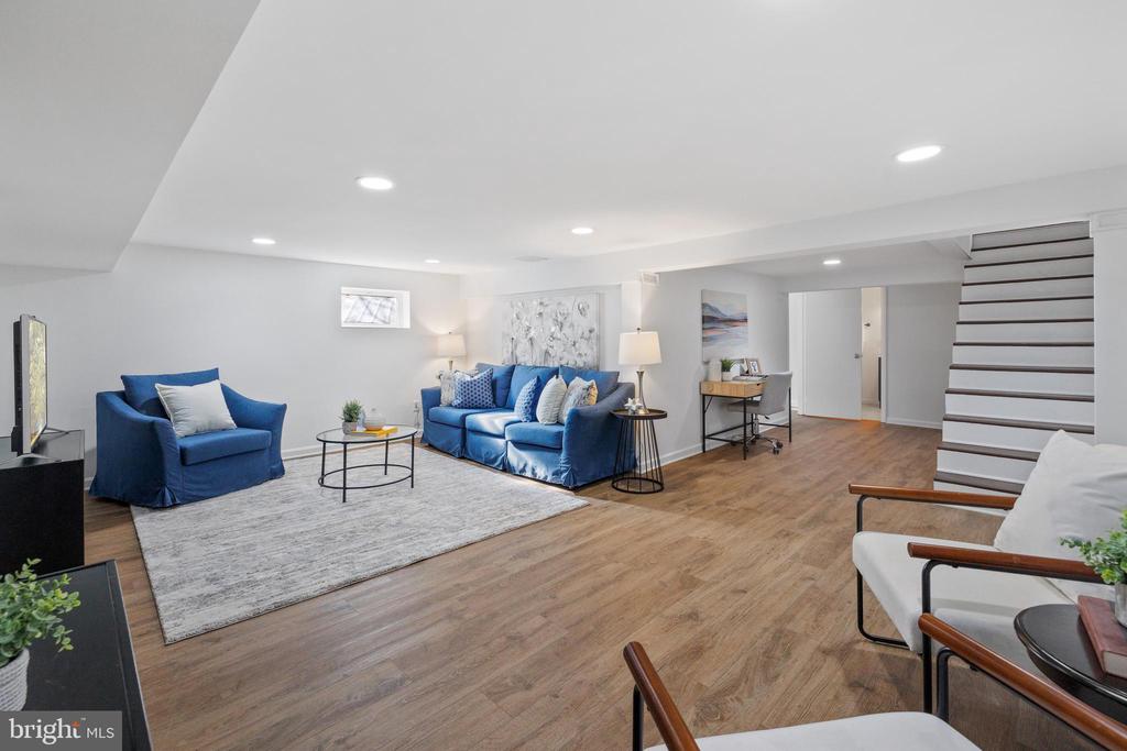202 Russell Rd