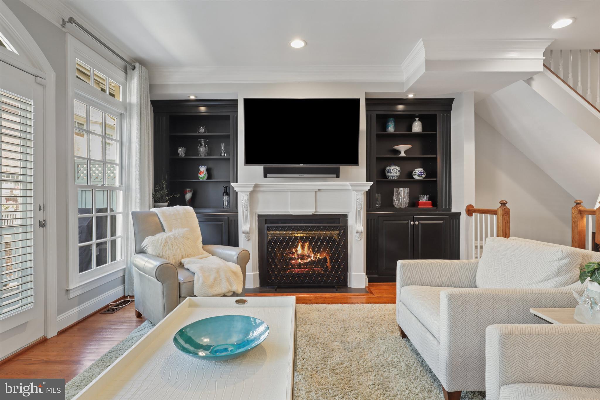 1223 ROUNDHOUSE LANE