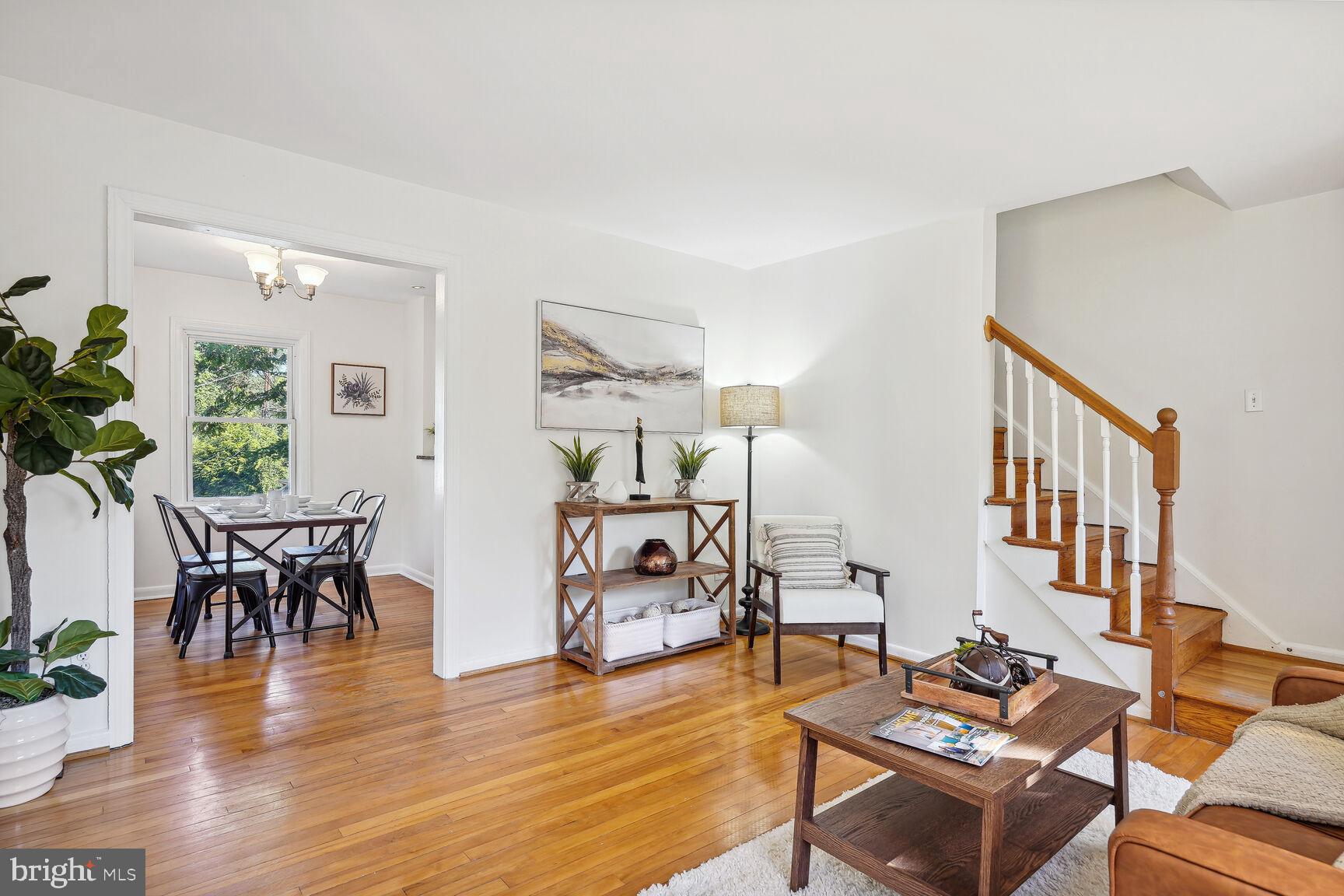 2708 Farnsworth Dr