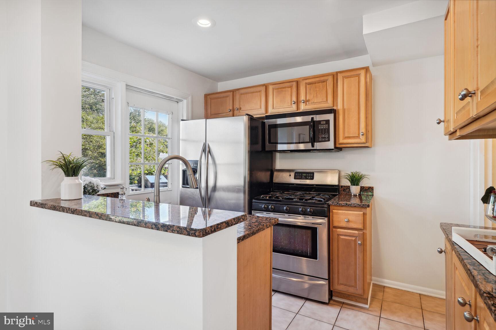 2708 Farnsworth Dr
