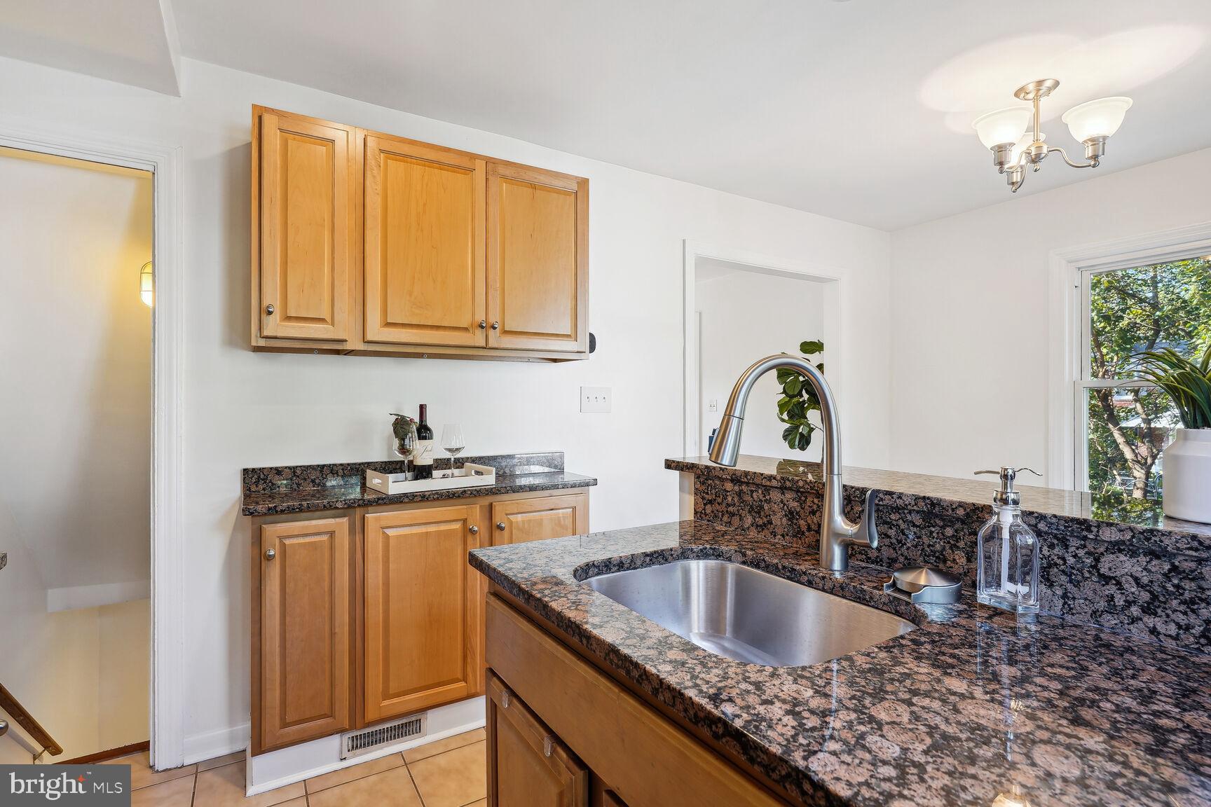 2708 Farnsworth Dr