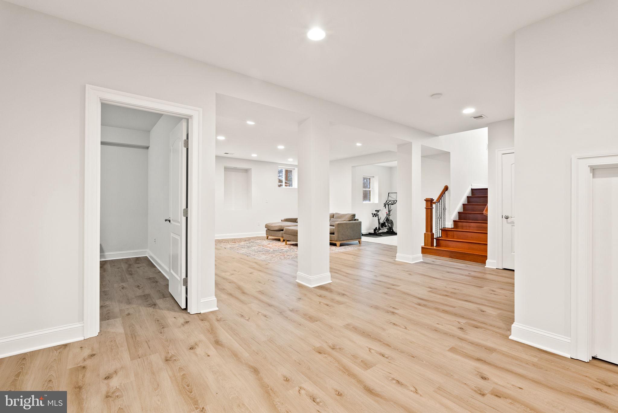 8522 Lewinsville Rd