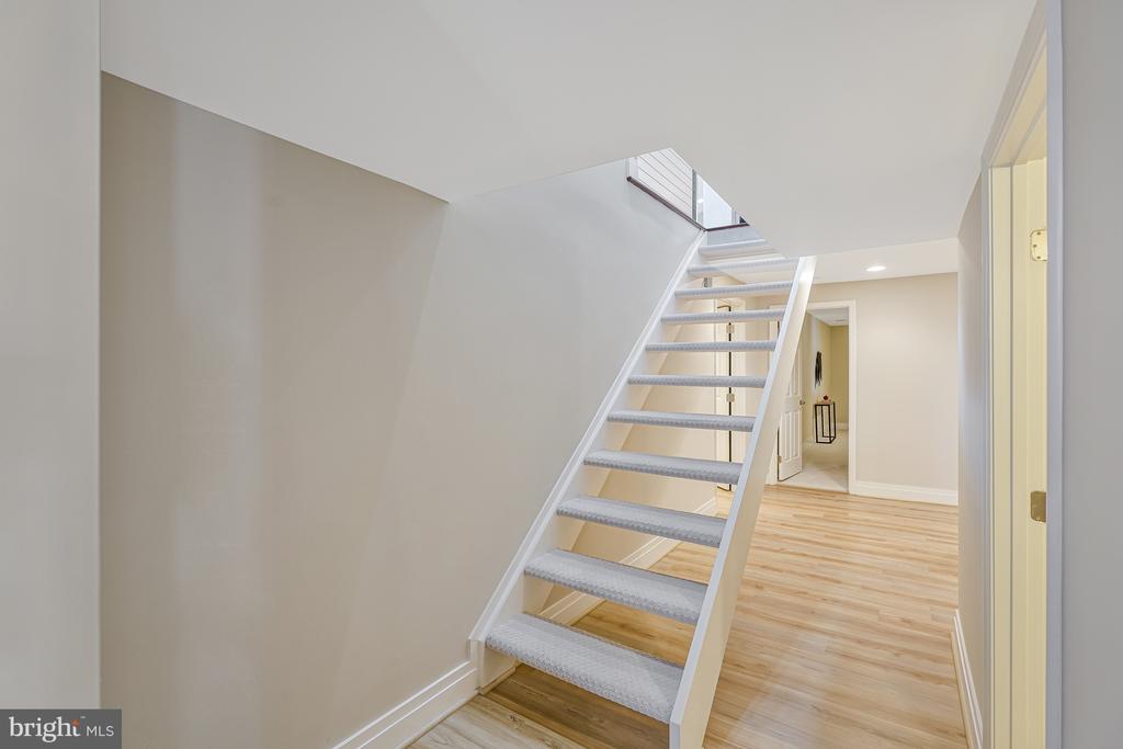 10226 Cedar Pond Dr