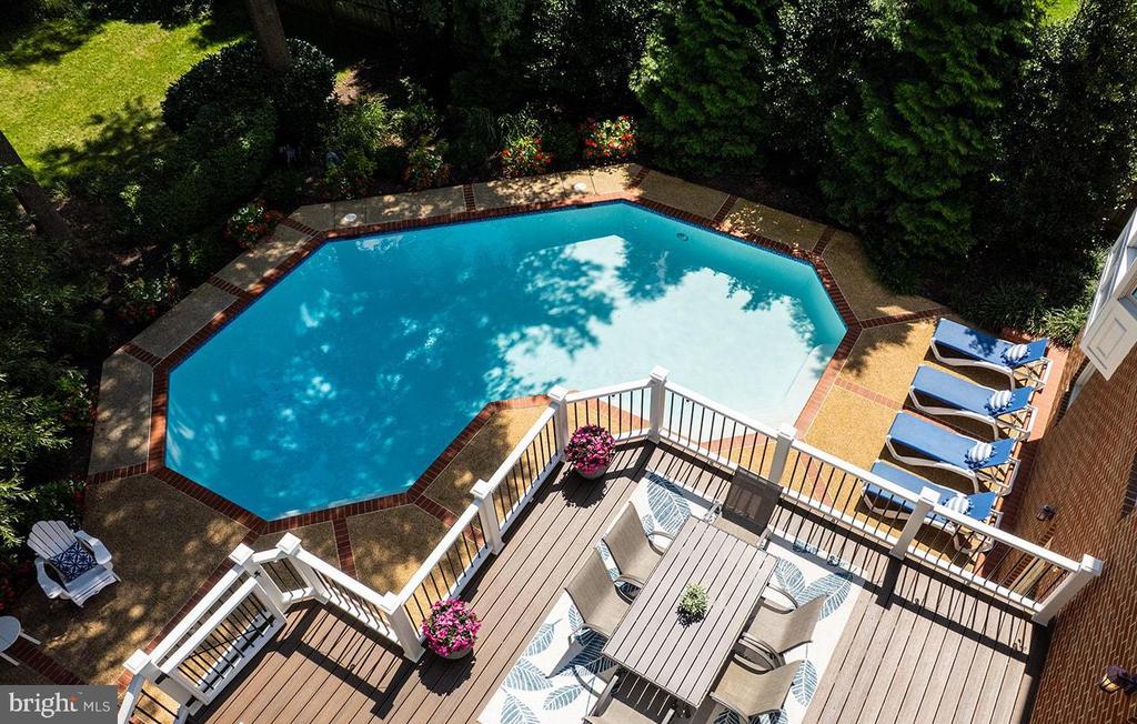 2755 OAKTON PLANTATION LANE
