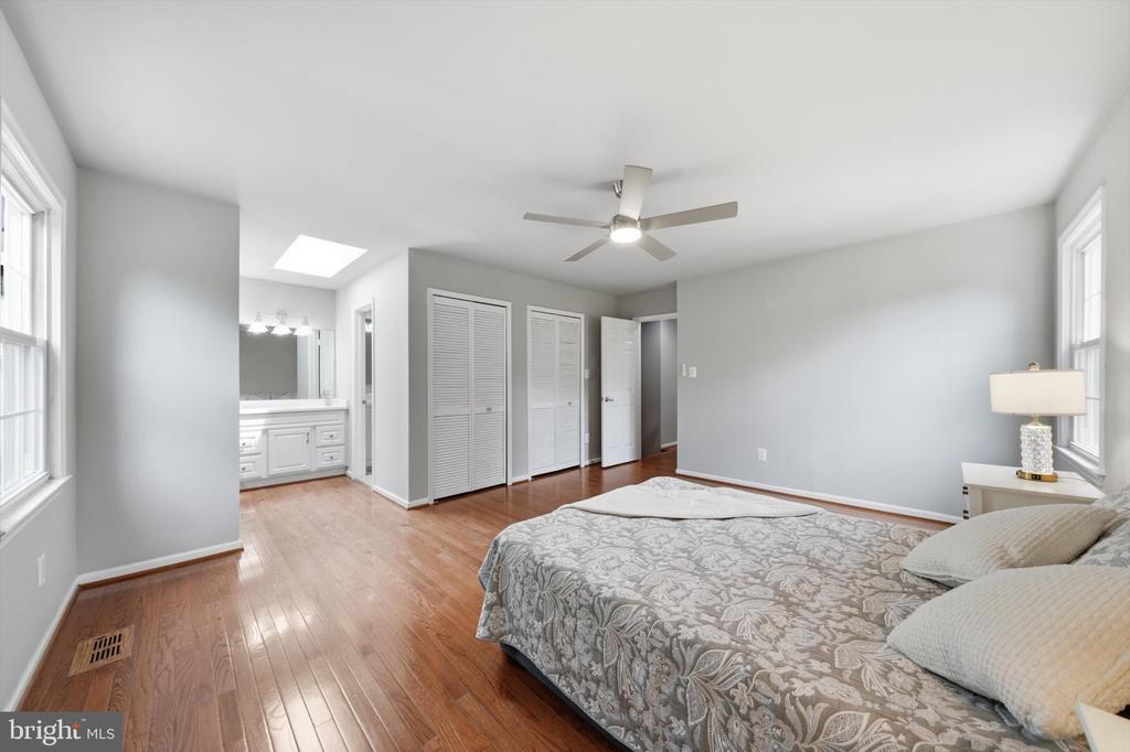 8518 REHOBOTH COURT