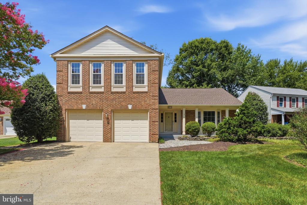 8518 REHOBOTH COURT