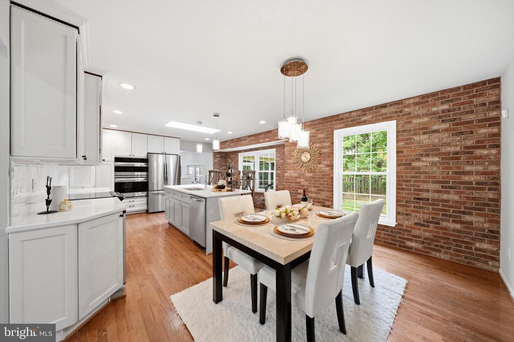 8518 REHOBOTH COURT