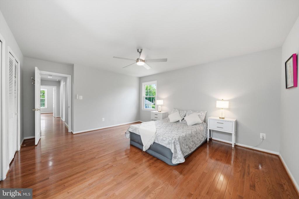 8518 REHOBOTH COURT
