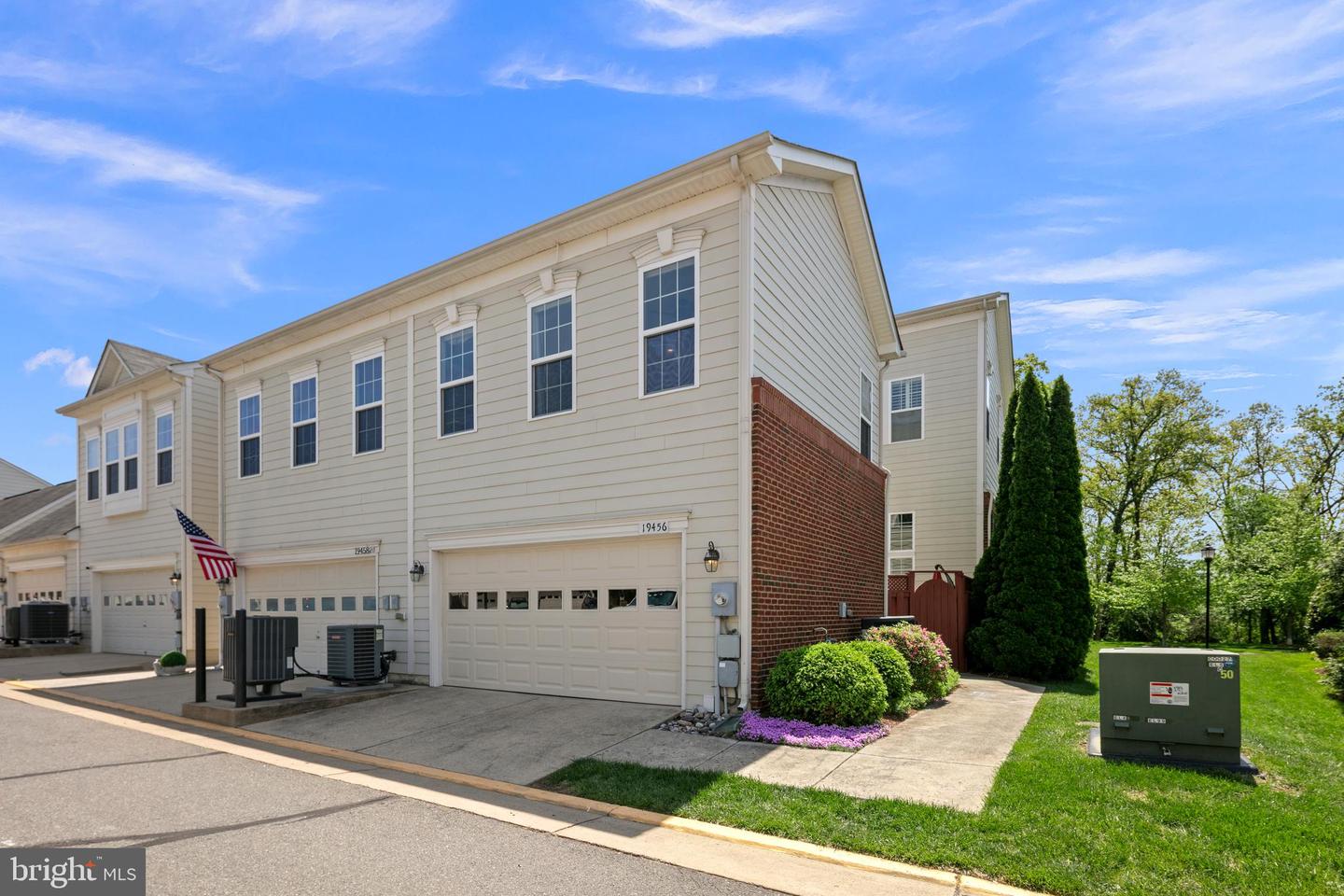 19456 Front St