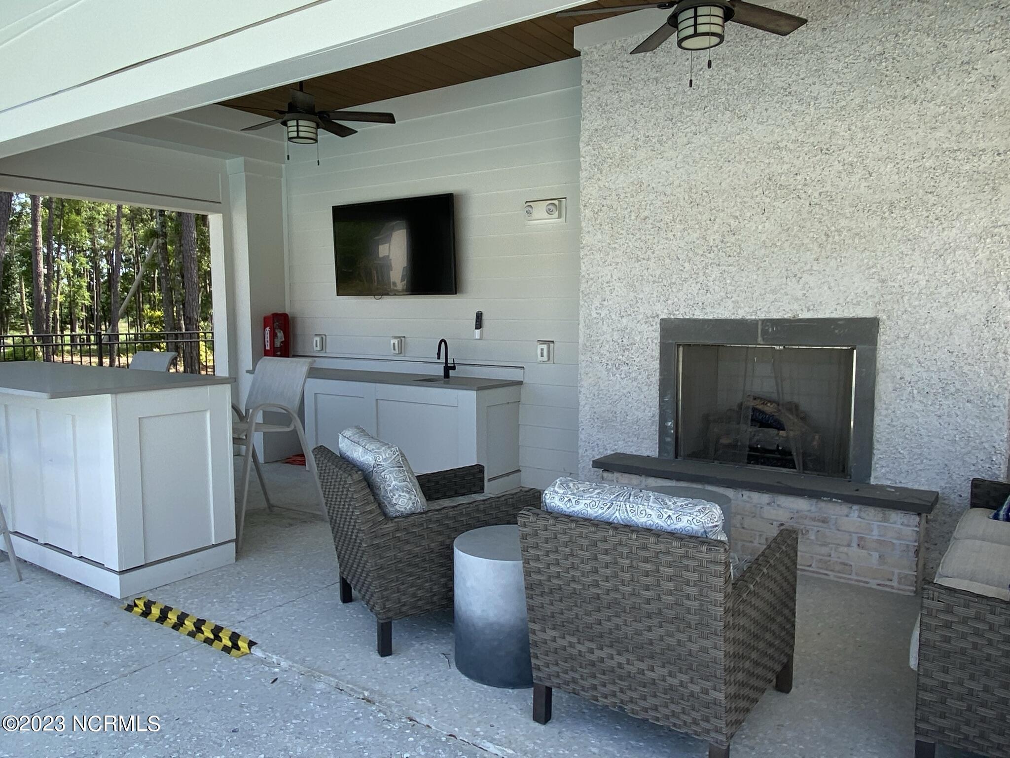 1620 Riverview Terrace