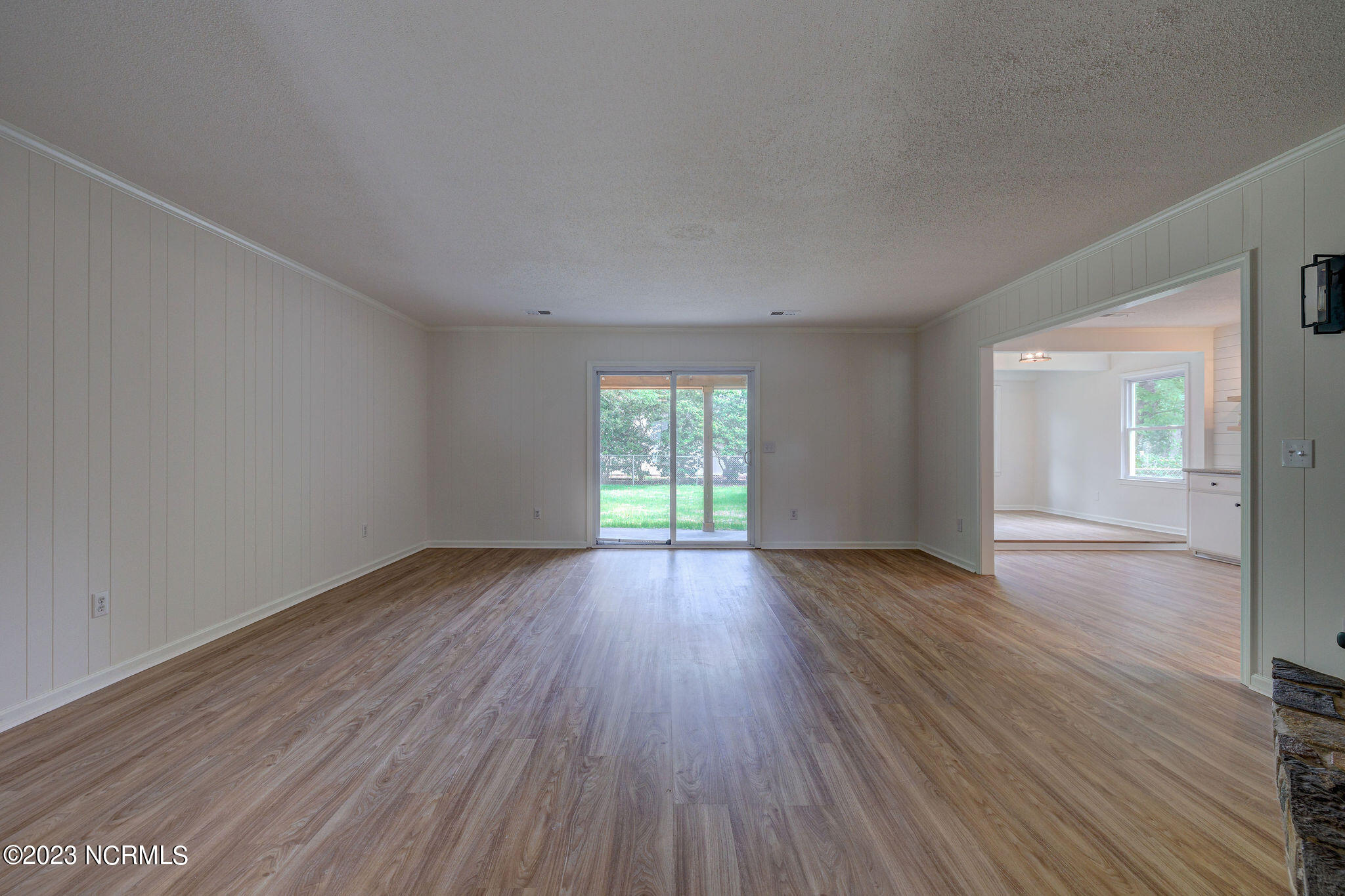 3504 Middle Sound Loop Road