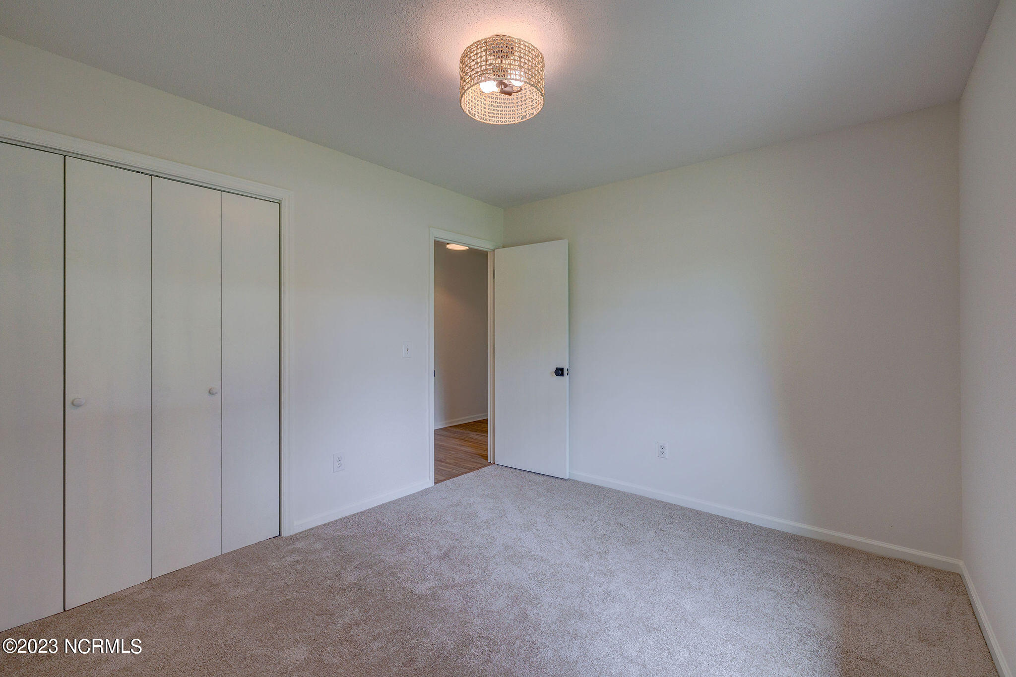 3504 Middle Sound Loop Road