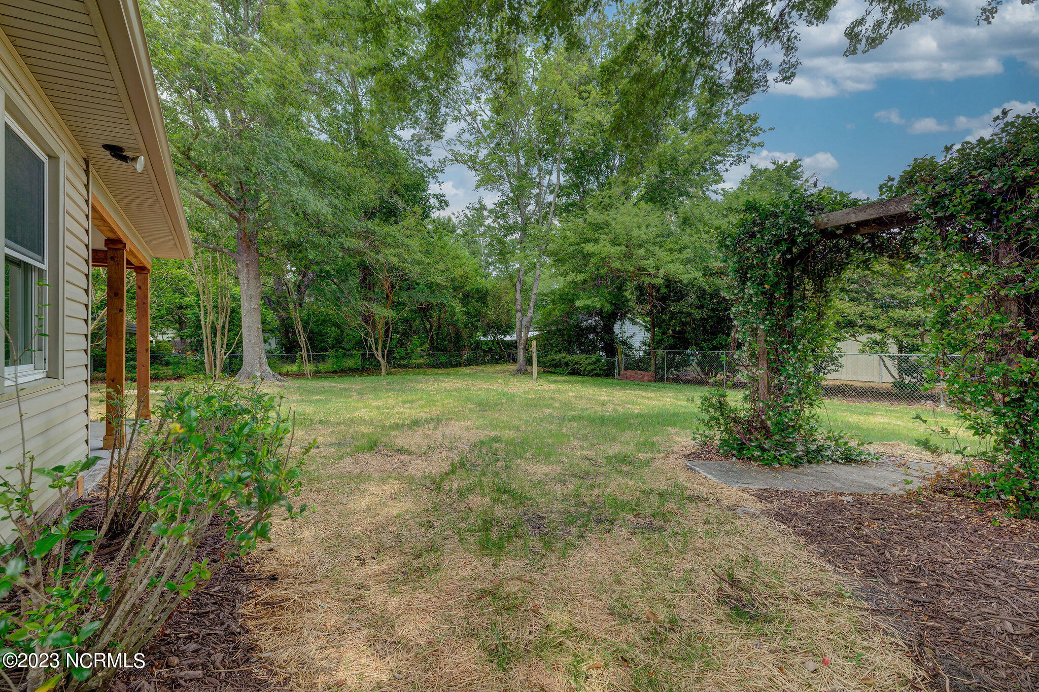 3504 Middle Sound Loop Road