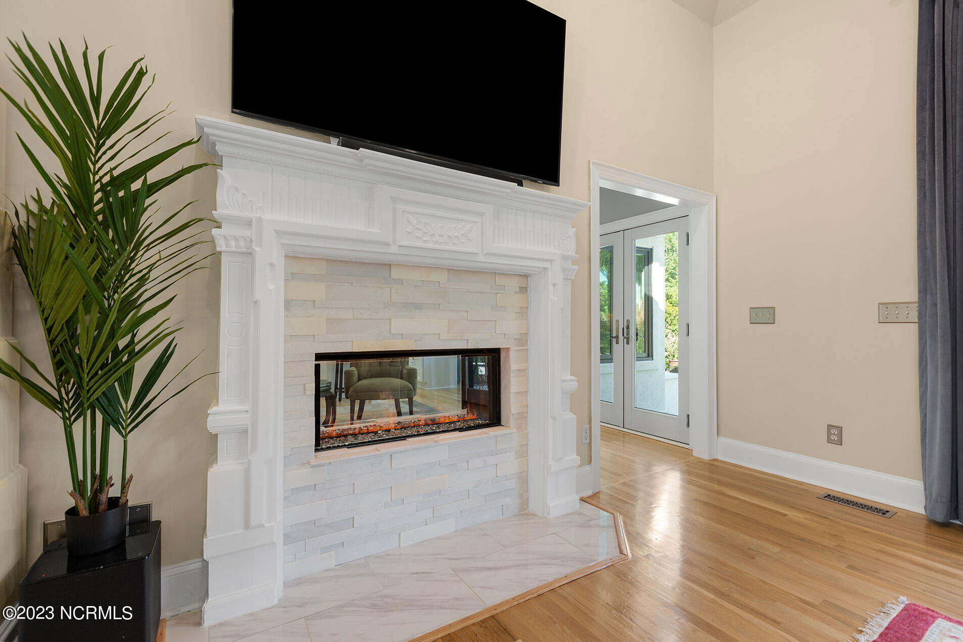 1117 Turnberry Lane
