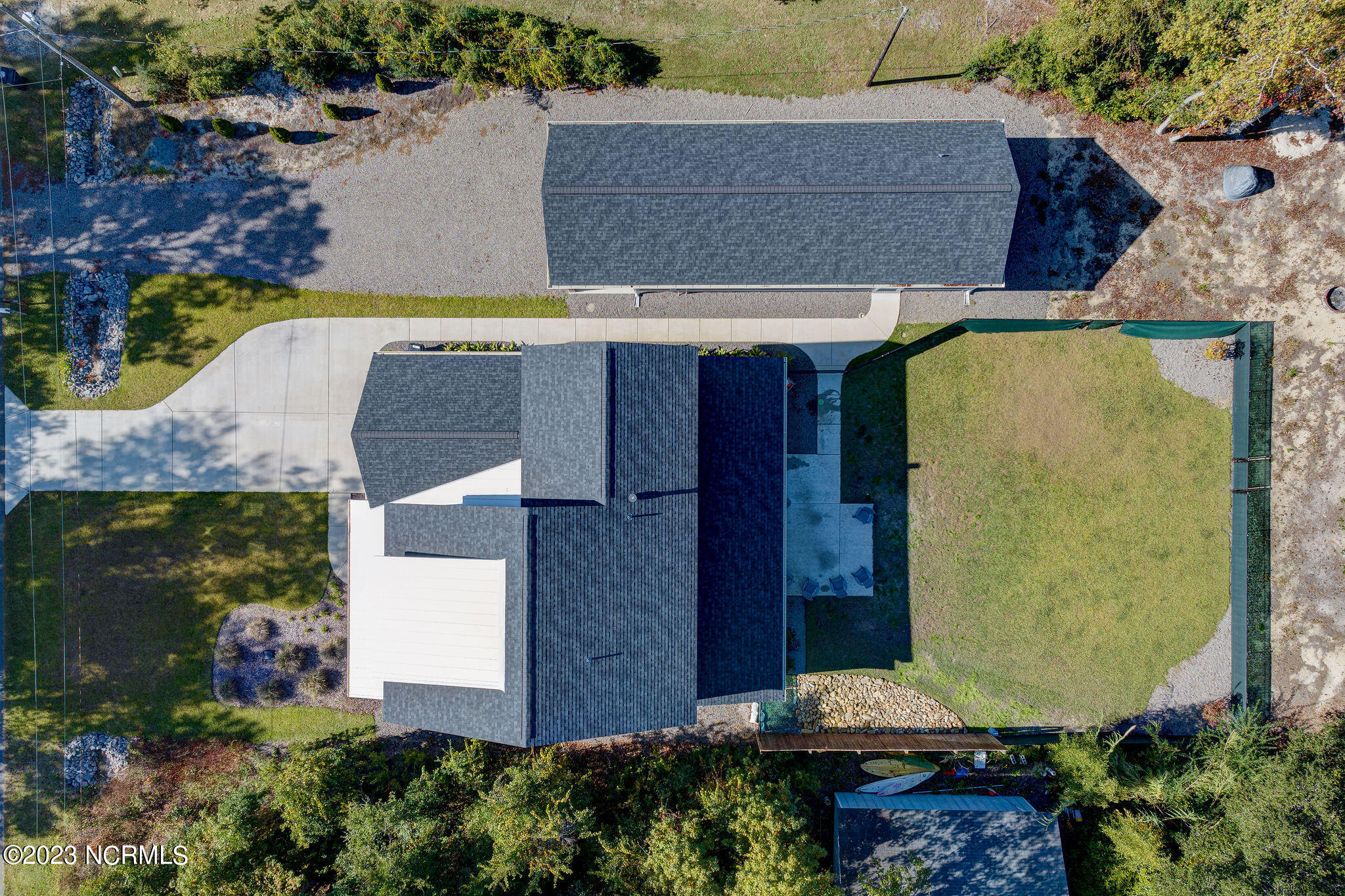 1921 Hess Street