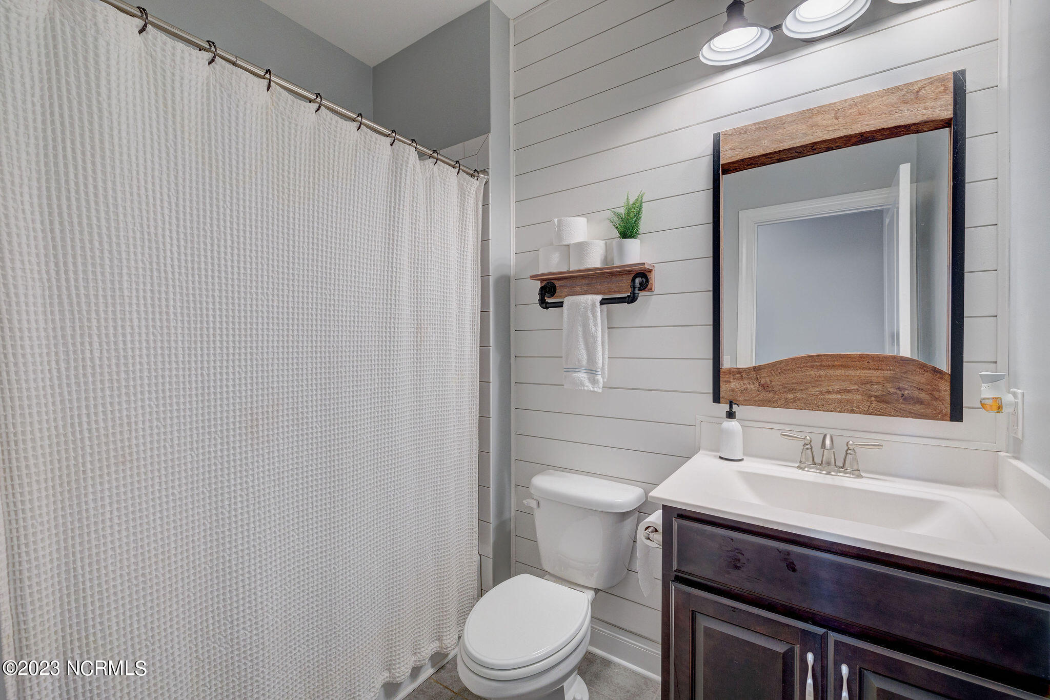 821 Bedminister Lane