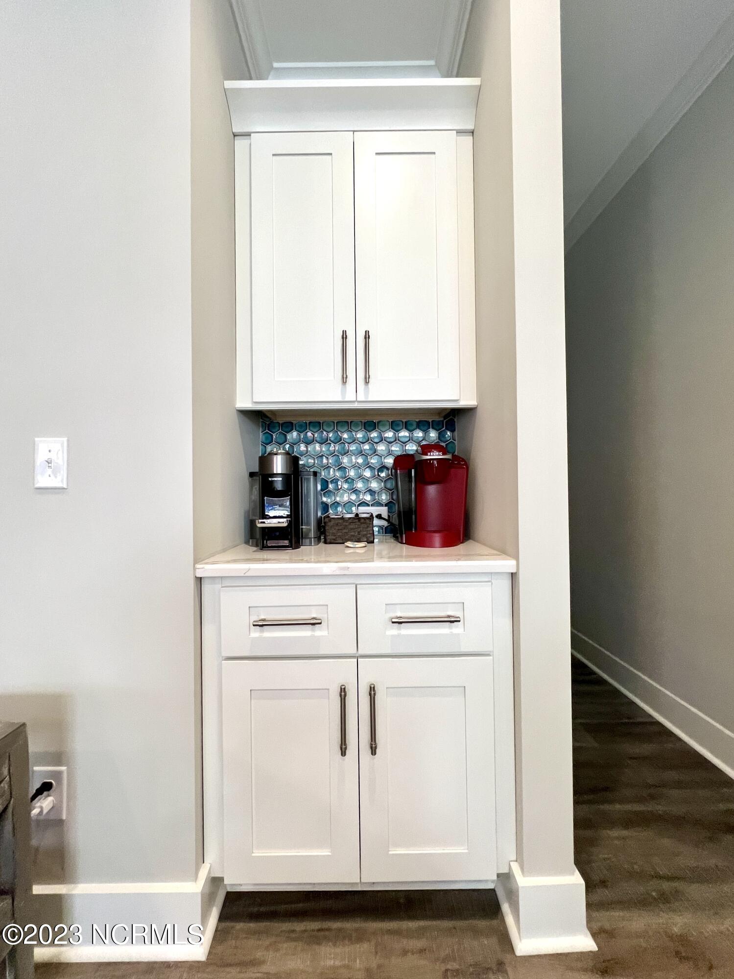 4033 Glen Arbor Drive