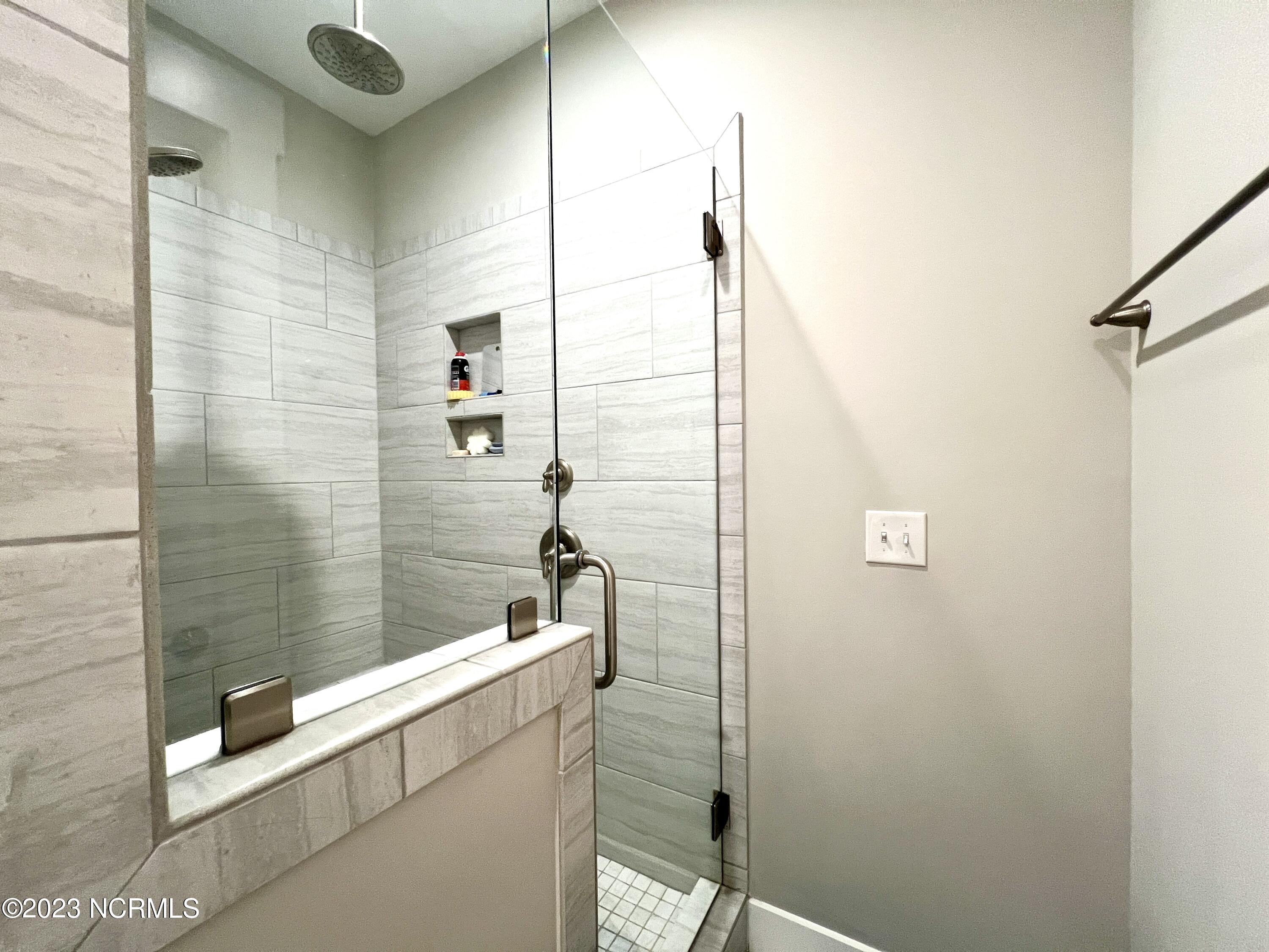 4033 Glen Arbor Drive