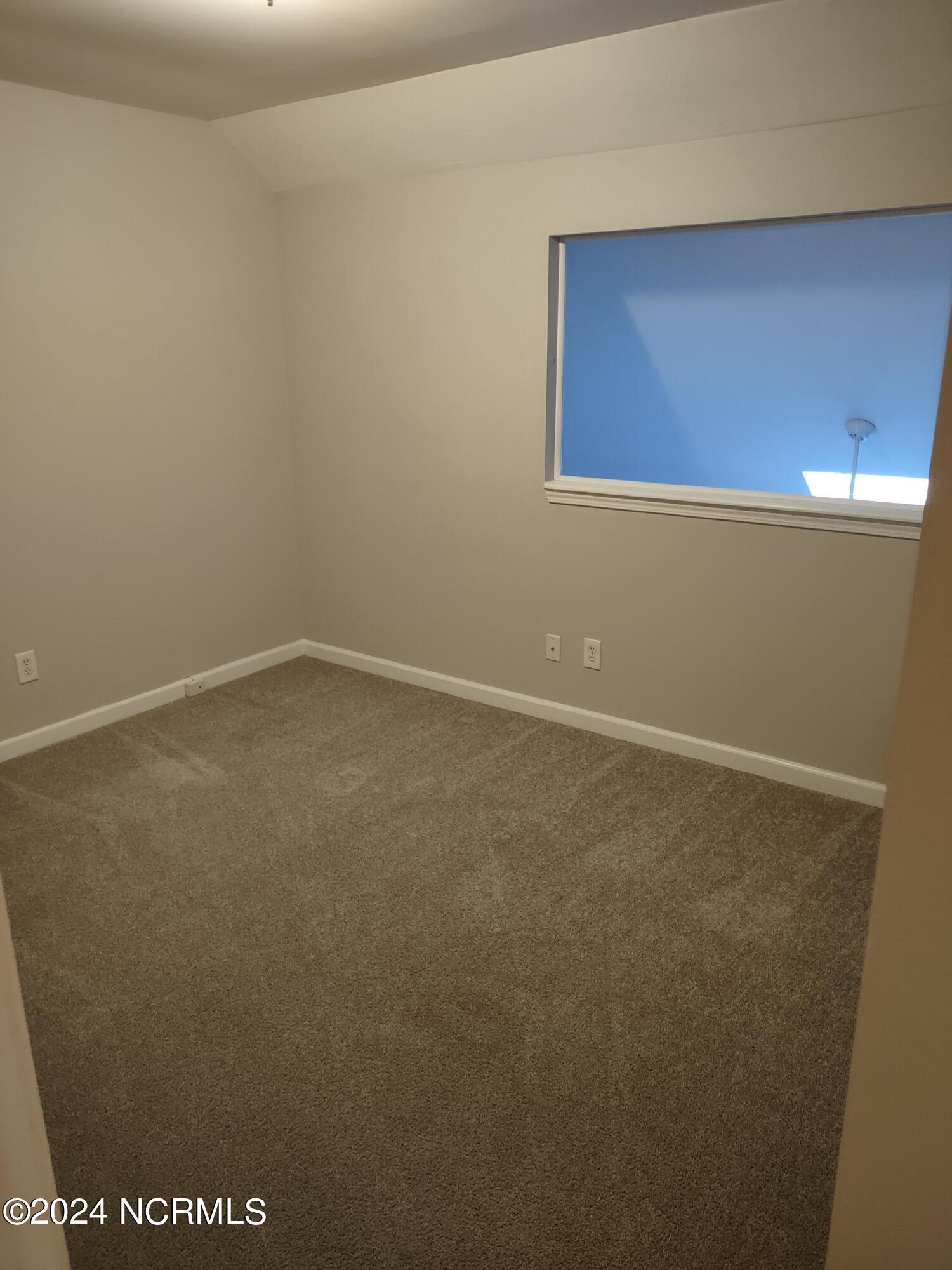 4804 College Road, Unit 32