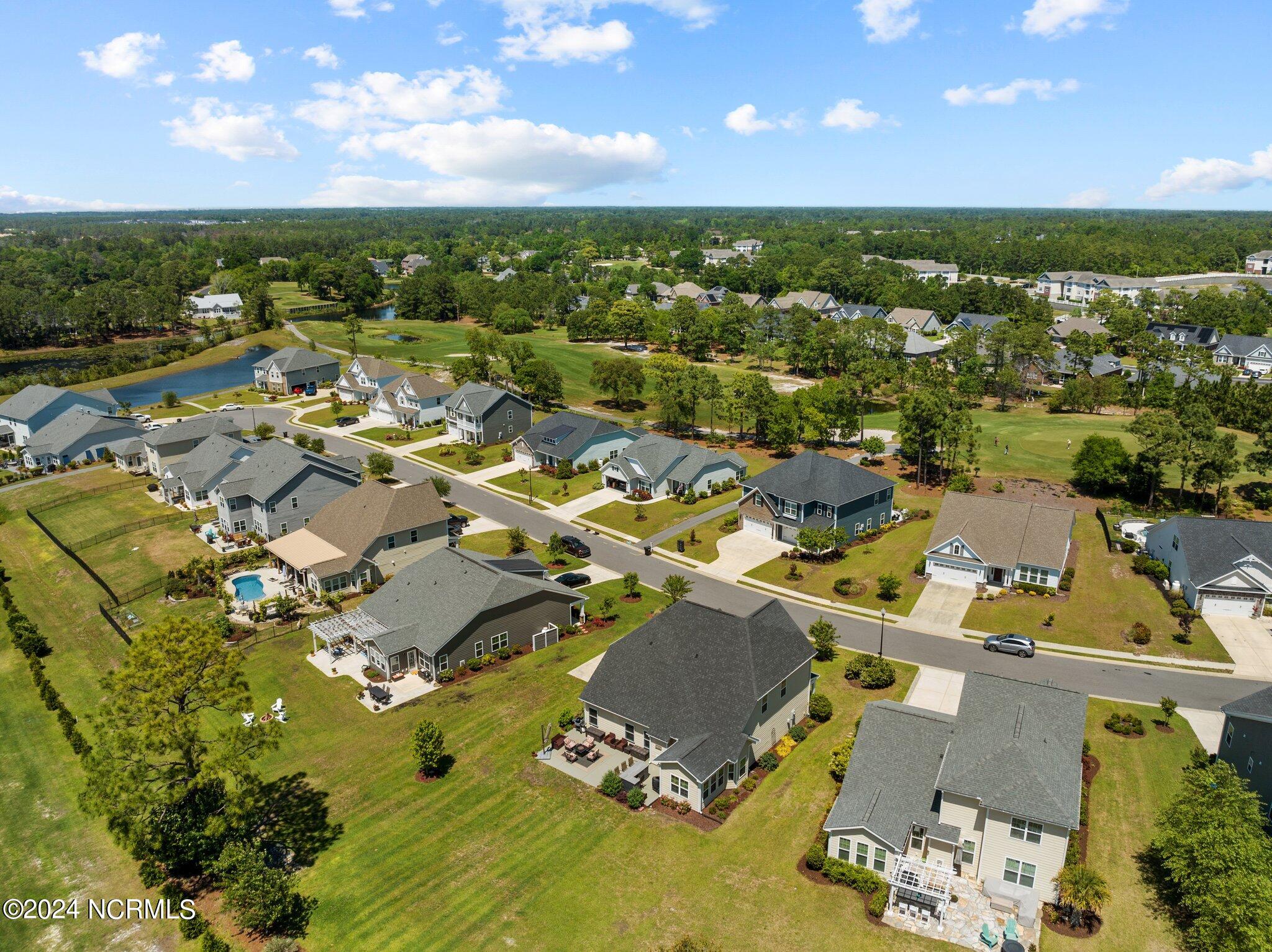 432 Island End Court