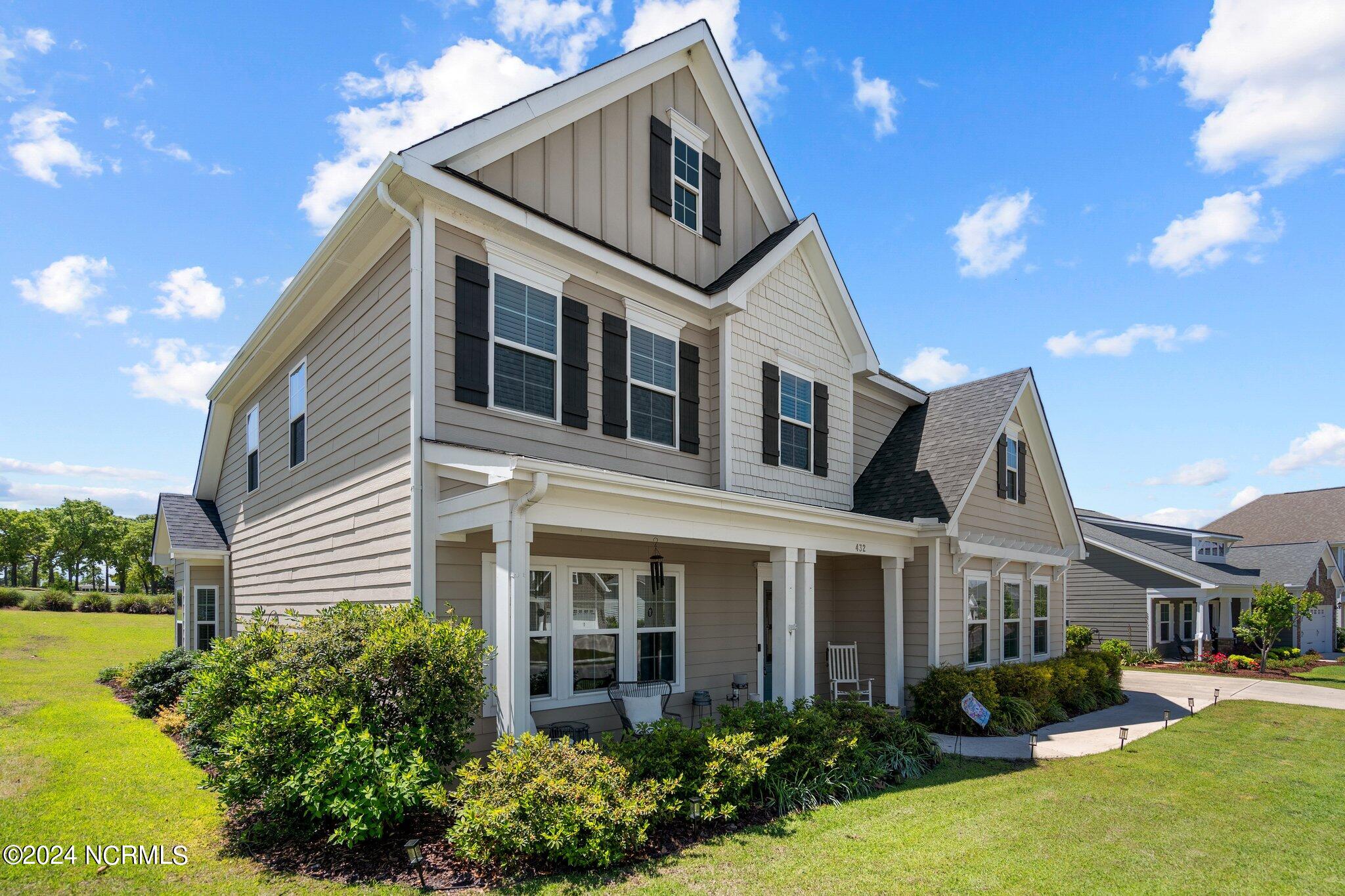 432 Island End Court