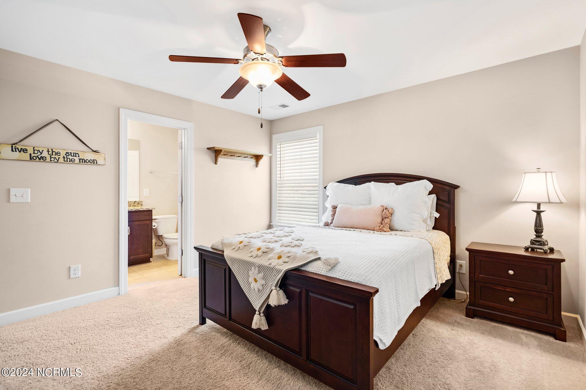 432 Island End Court