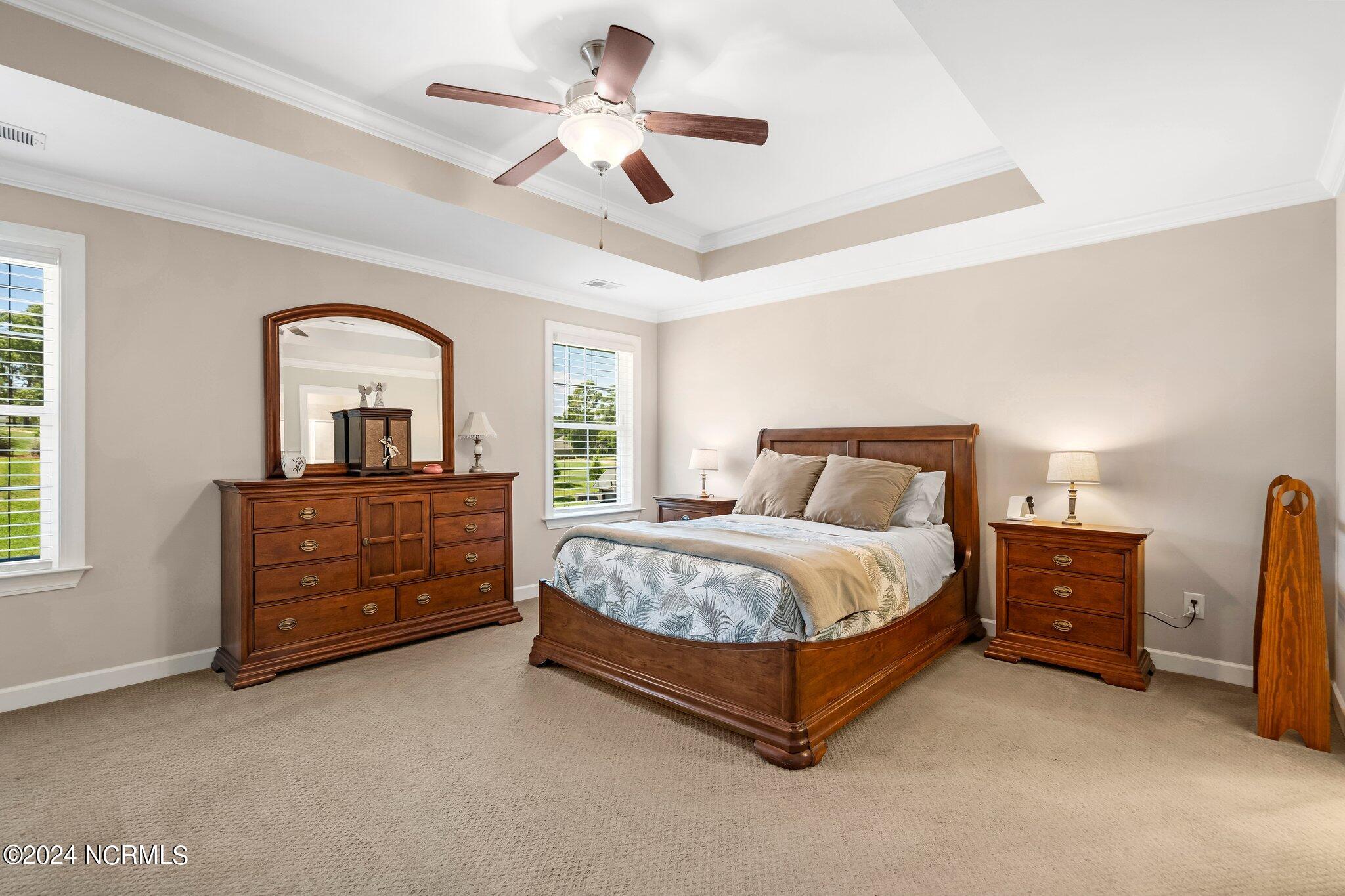 432 Island End Court