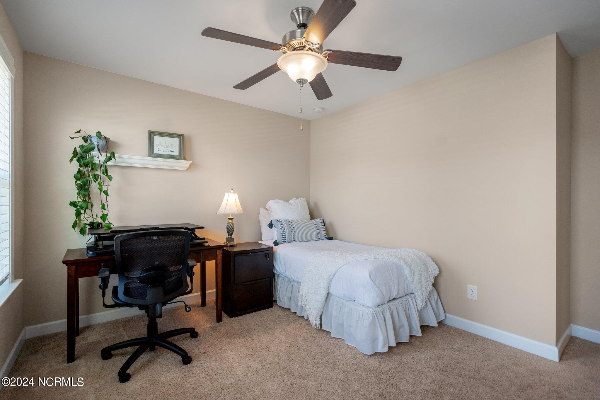 432 Island End Court