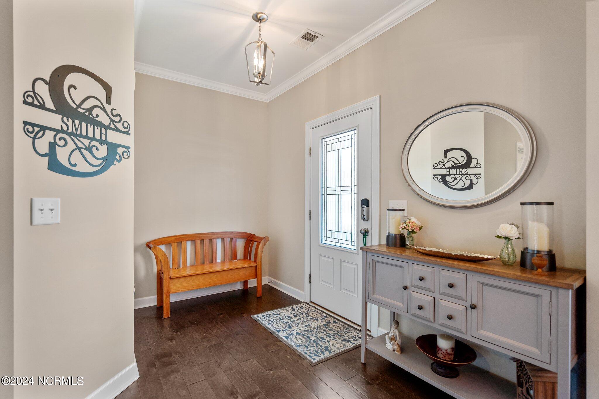 432 Island End Court