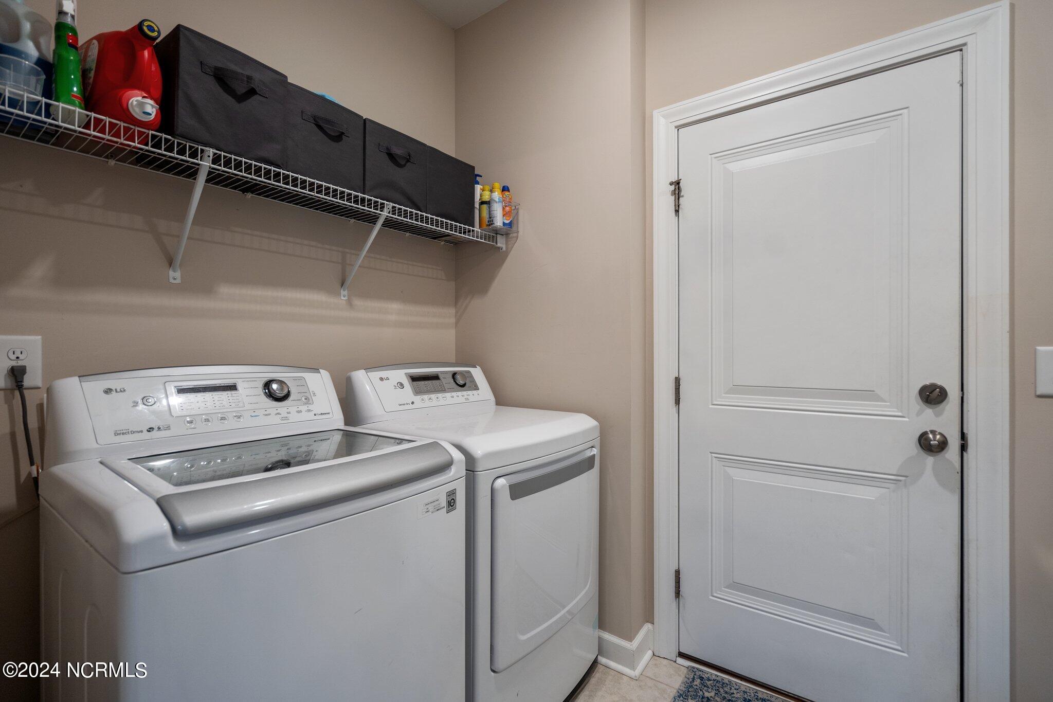 432 Island End Court